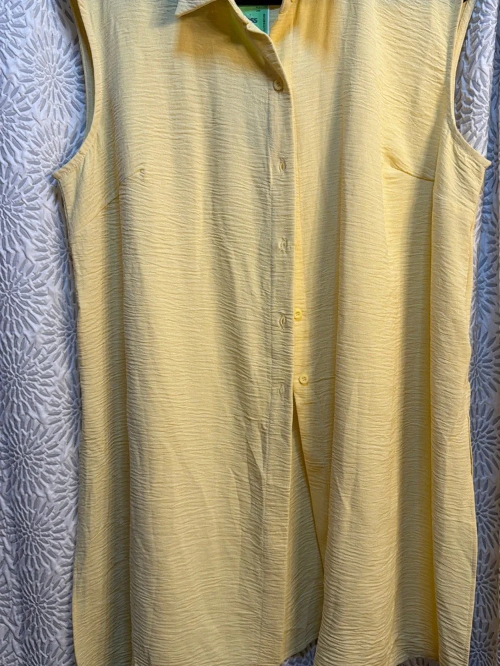 Sleeveless Button-Front Yellow Women's Top - Picture 3 of 3